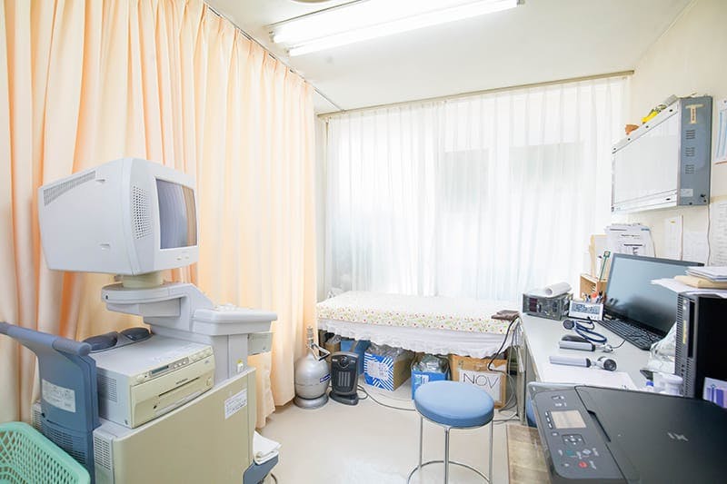 政近診療所診察室