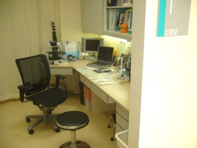 たなか皮ふ科クリニック診察室