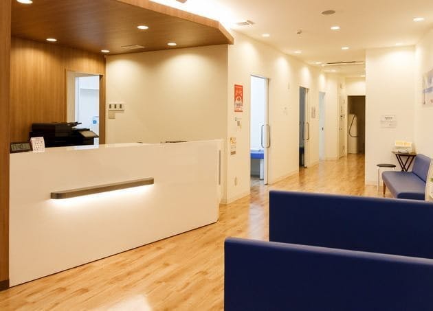 大森町駅前内科小児科クリニック受付