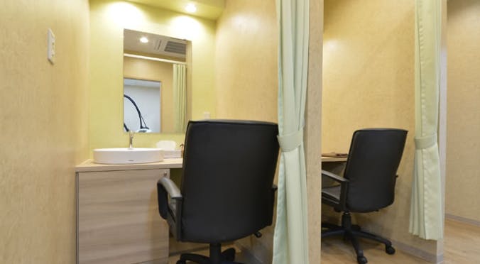 はなふさ皮膚科 国分寺院施術室