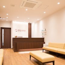 あゆみ皮フ科クリニック待合室
