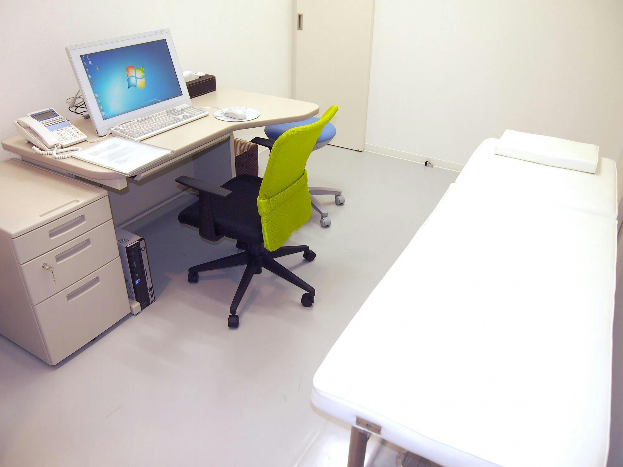 加藤クリニック 麻布大阪院診察室