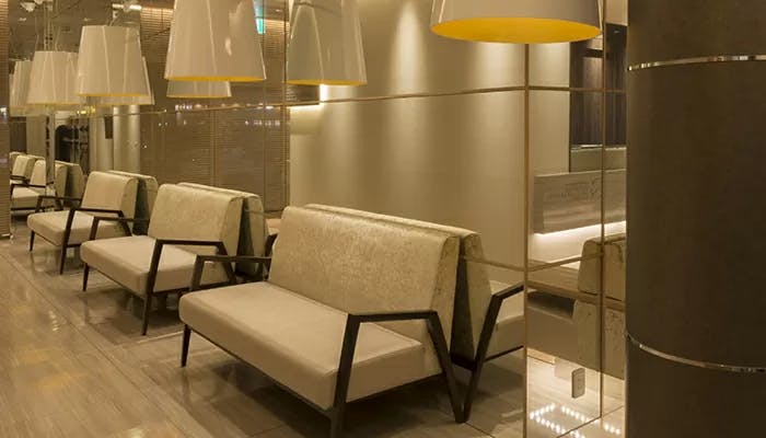 新前橋かしま眼科形成外科クリニック待合室