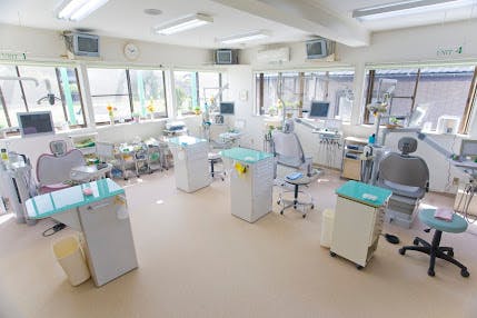 松村歯科 関川診療所診察室