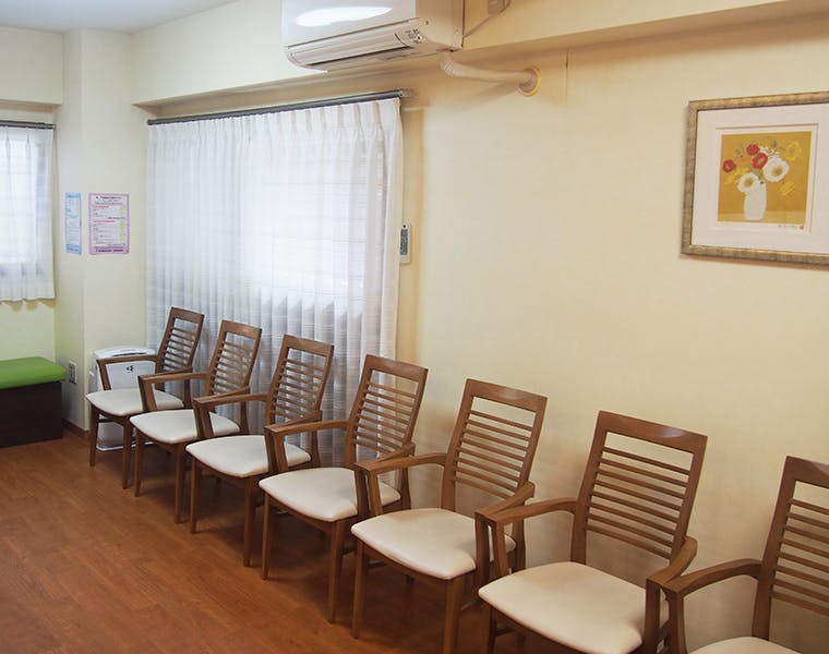 ふかざわクリニック待合室