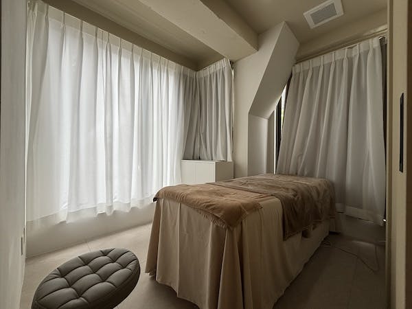 イヴジュクリニック 表参道(YVESJU CLINIC)施術室