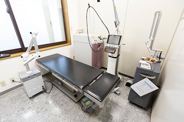 桑原皮フ科クリニック処置室