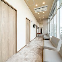 花小金井駅前スキンクリニック待合室