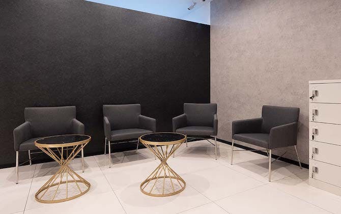 メンズエミナル 高松院待合室