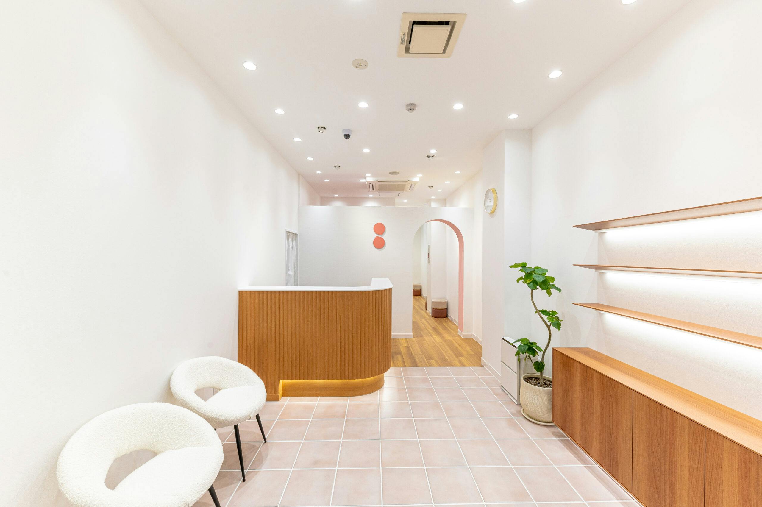 すももクリニック待合