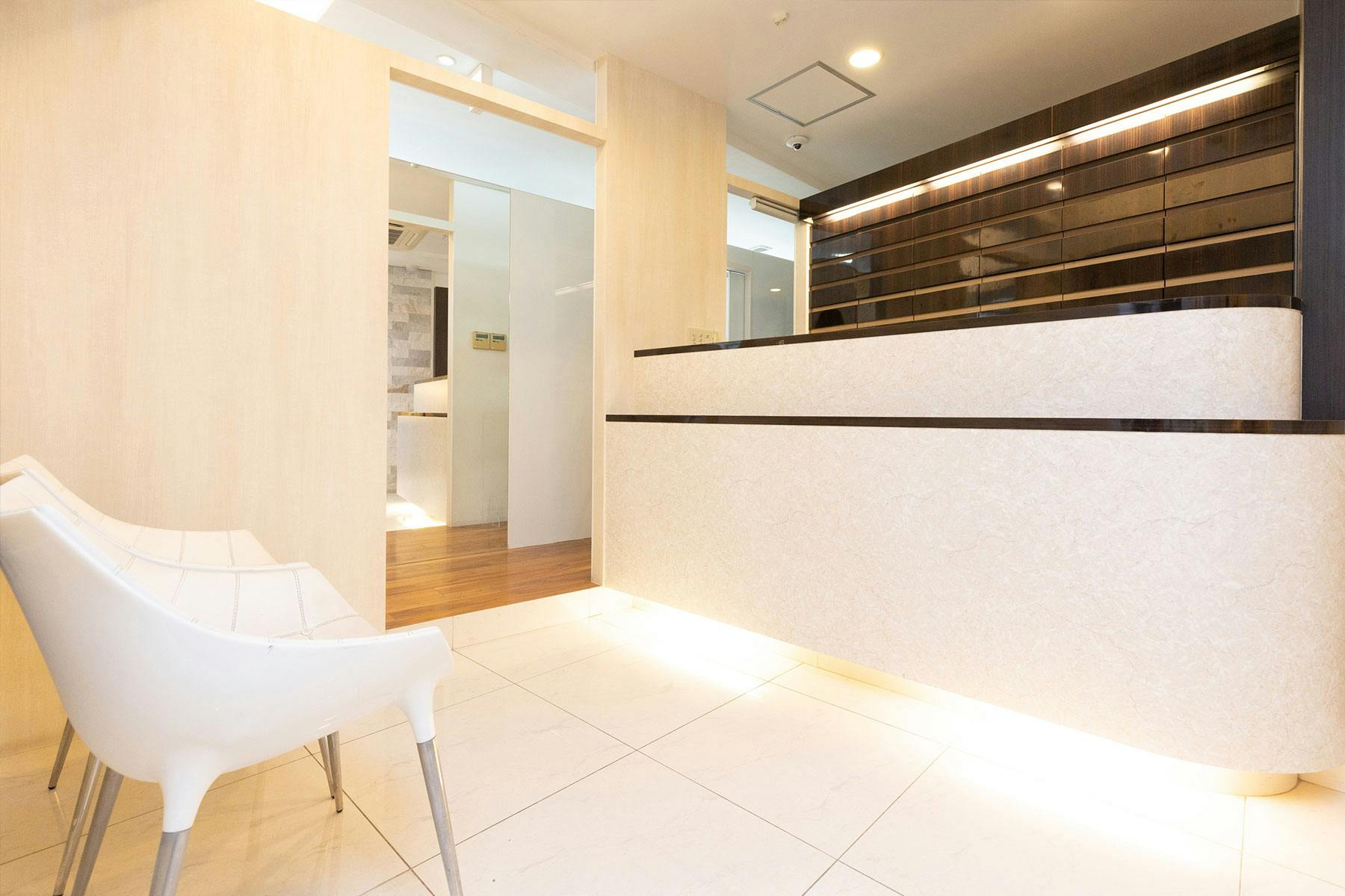 赤坂デンタルオフィス受付