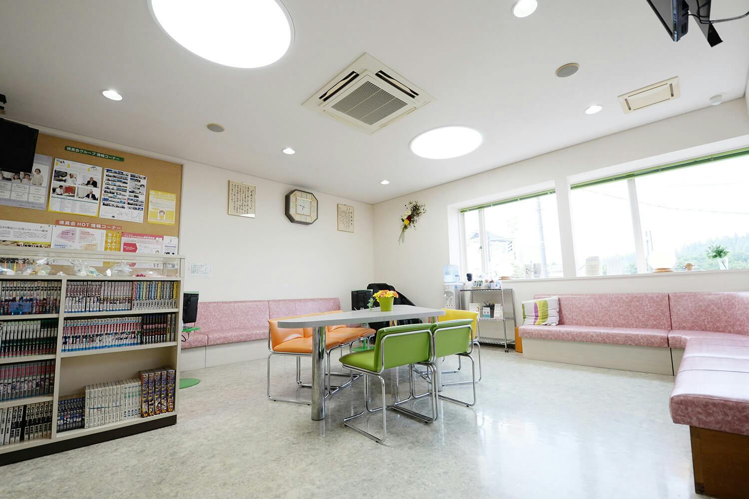 まつむらデンタルクリニック 津川診療所待合室