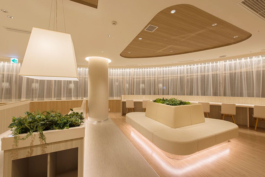 神奈川レディースクリニック待合室