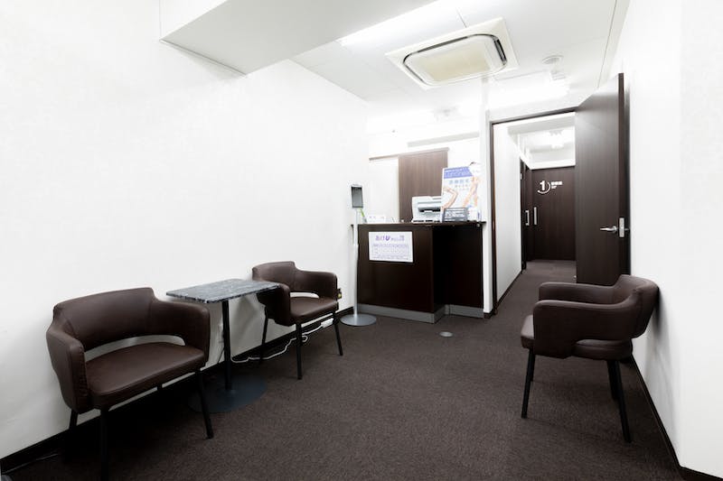 神戸あけびクリニック美容外科待合室