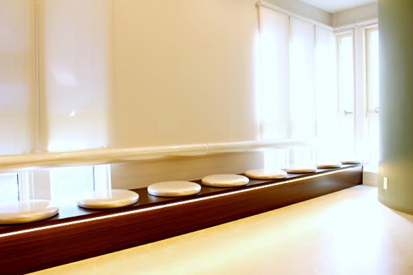 辻堂まんぼう皮ふ科待合室