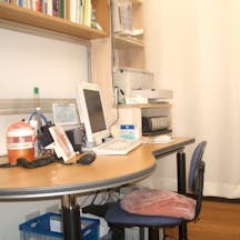 ひもんや内科消化器科診療所診察室