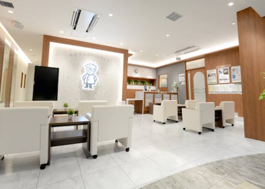 江坂デンタルクリニック待合室