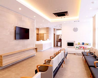 上豊田駅前クリニック待合室