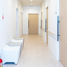 はなさと泌尿器科・女性内科クリニック廊下