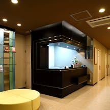 えだ皮膚科クリニック受付 待合室