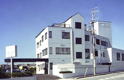 アキラレディスクリニック外観