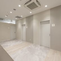 浦和駅前すずき皮膚科廊下