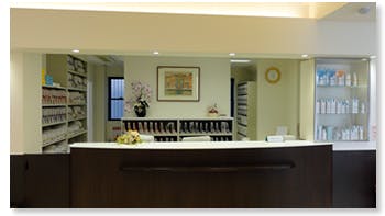 うえだ皮フ科クリニック受付