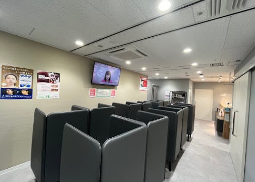 湘南美容クリニック 銀座一丁目院待合室