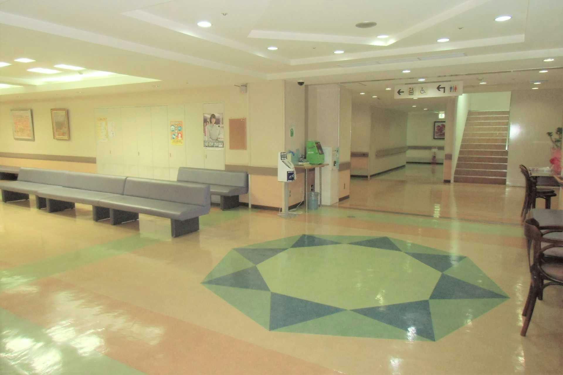 清智会記念病院待合