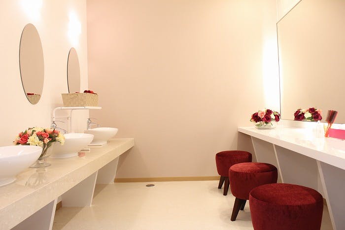 那覇かなぐすく皮膚科パウダールーム