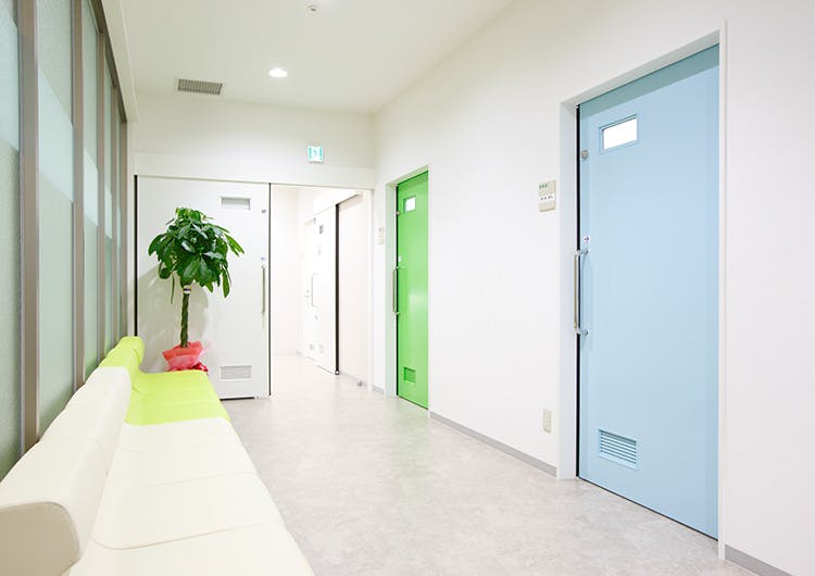 福永記念診療所診察室入口