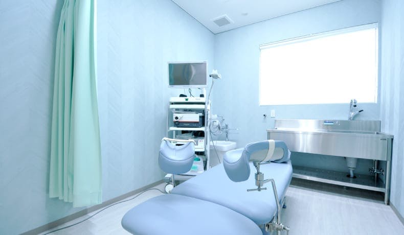 ひこさかクリニック処置室