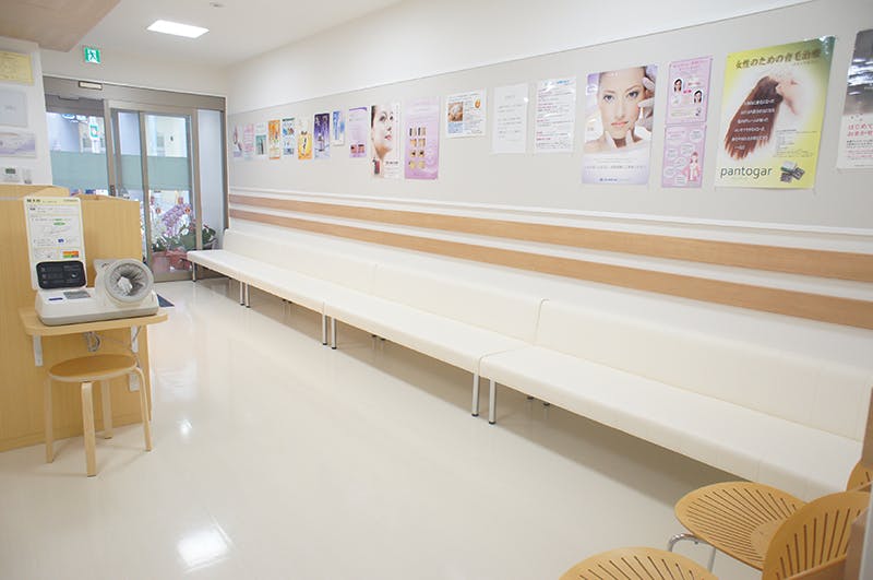 マエダクリニック待合室