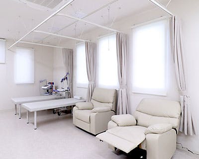 上豊田駅前クリニック処置室