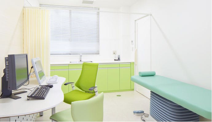 やまだ形成外科内分泌内科クリニック診察室