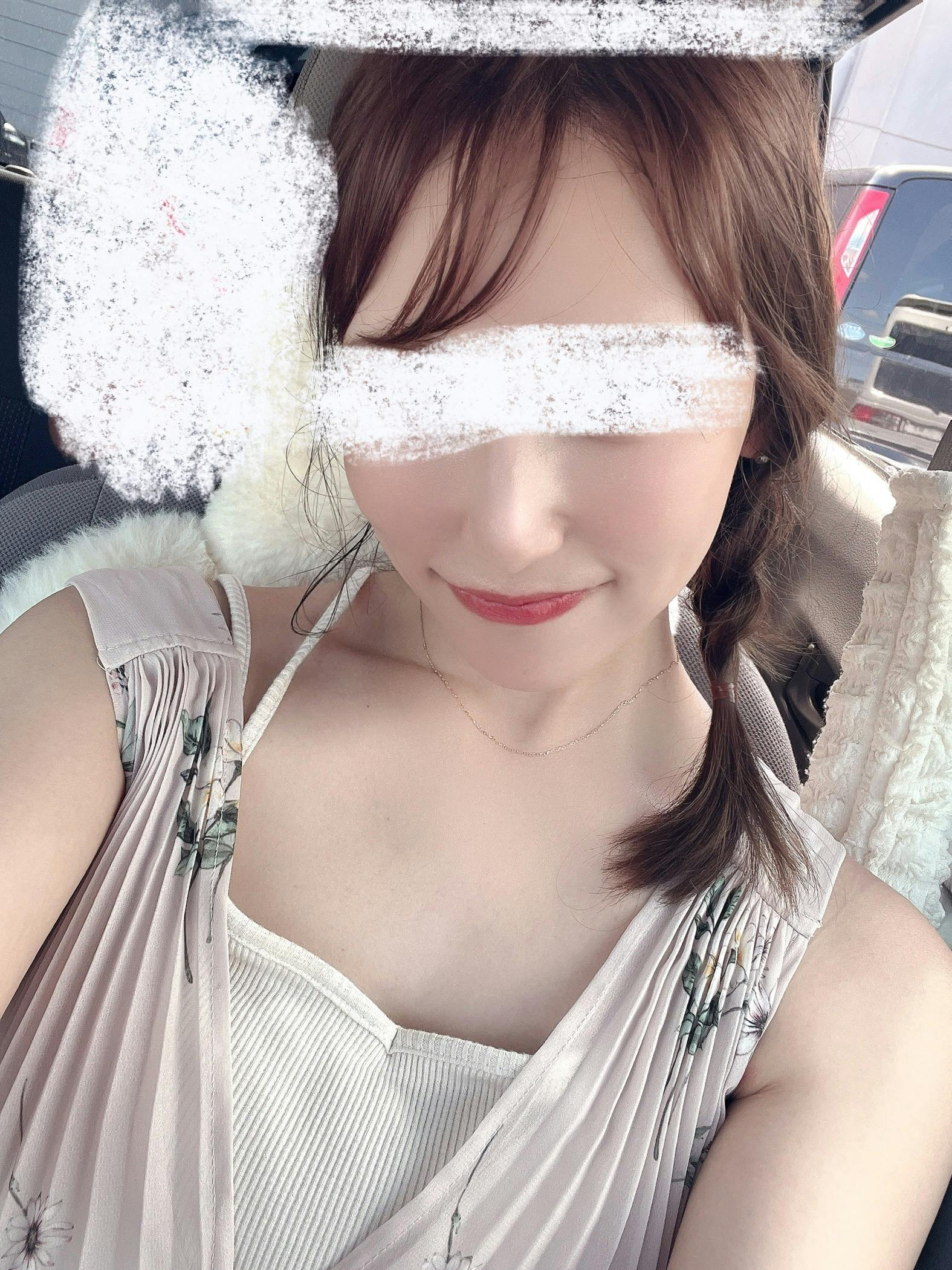 モーブビューティークリニック札幌大通(Mauve Beauty Clinic 札幌大通)でブラックピール(ケミカル・カーボンピーリング)を受けたelleriさんの写真