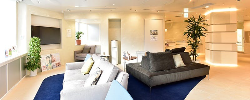 札幌ル・トロワビューティクリニックVogue待合室