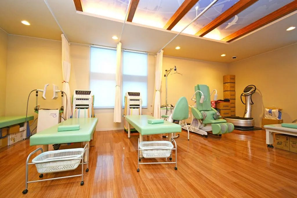 さくらまちクリニック処置室1