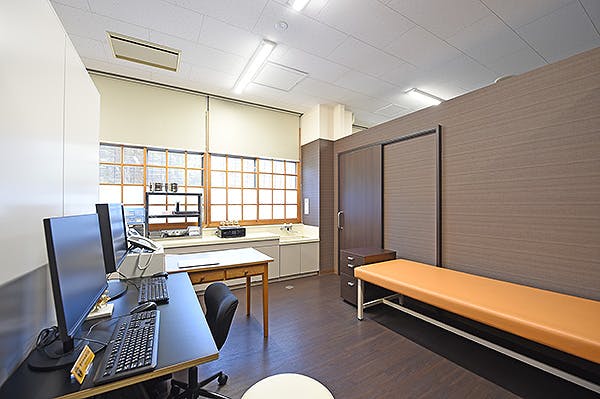 前橋温泉クリニック診察室