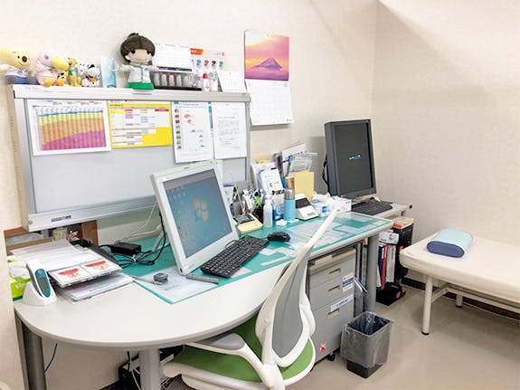 とおるクリニック診察室