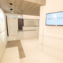 ジェニークリニック 新宿南口院受付