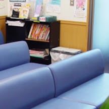 おくだ皮膚科クリニック待合室