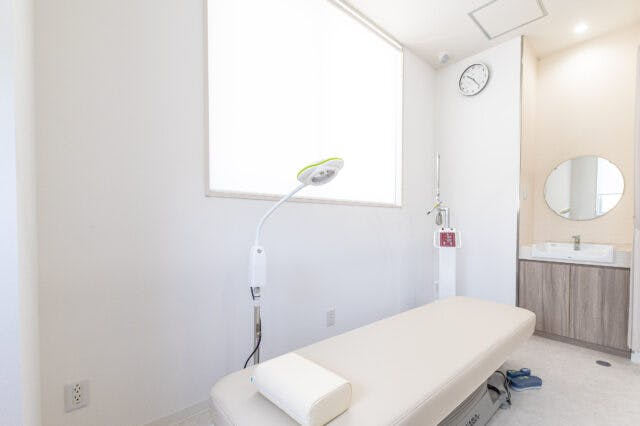 さきもと皮ふ科処置室