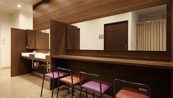 海老名ファミリー皮膚科クリニック受付