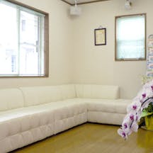 新小平クリニック待合室2