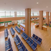 寝屋川生野病院待合室2