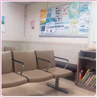 やのクリニック待合室