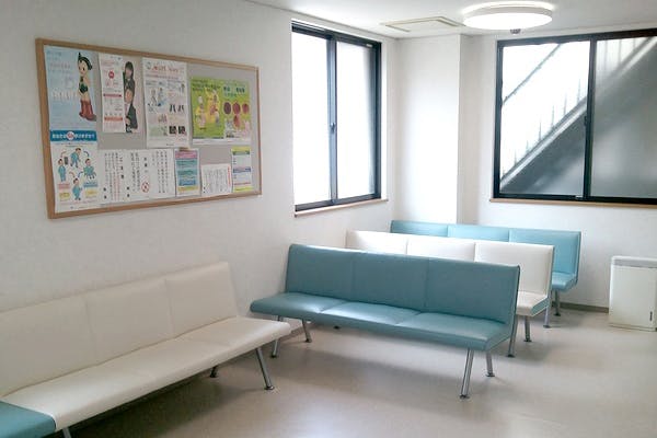 山岸クリニック待合室