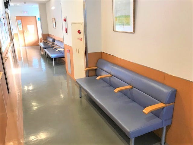 天野整形外科クリニック中待合室