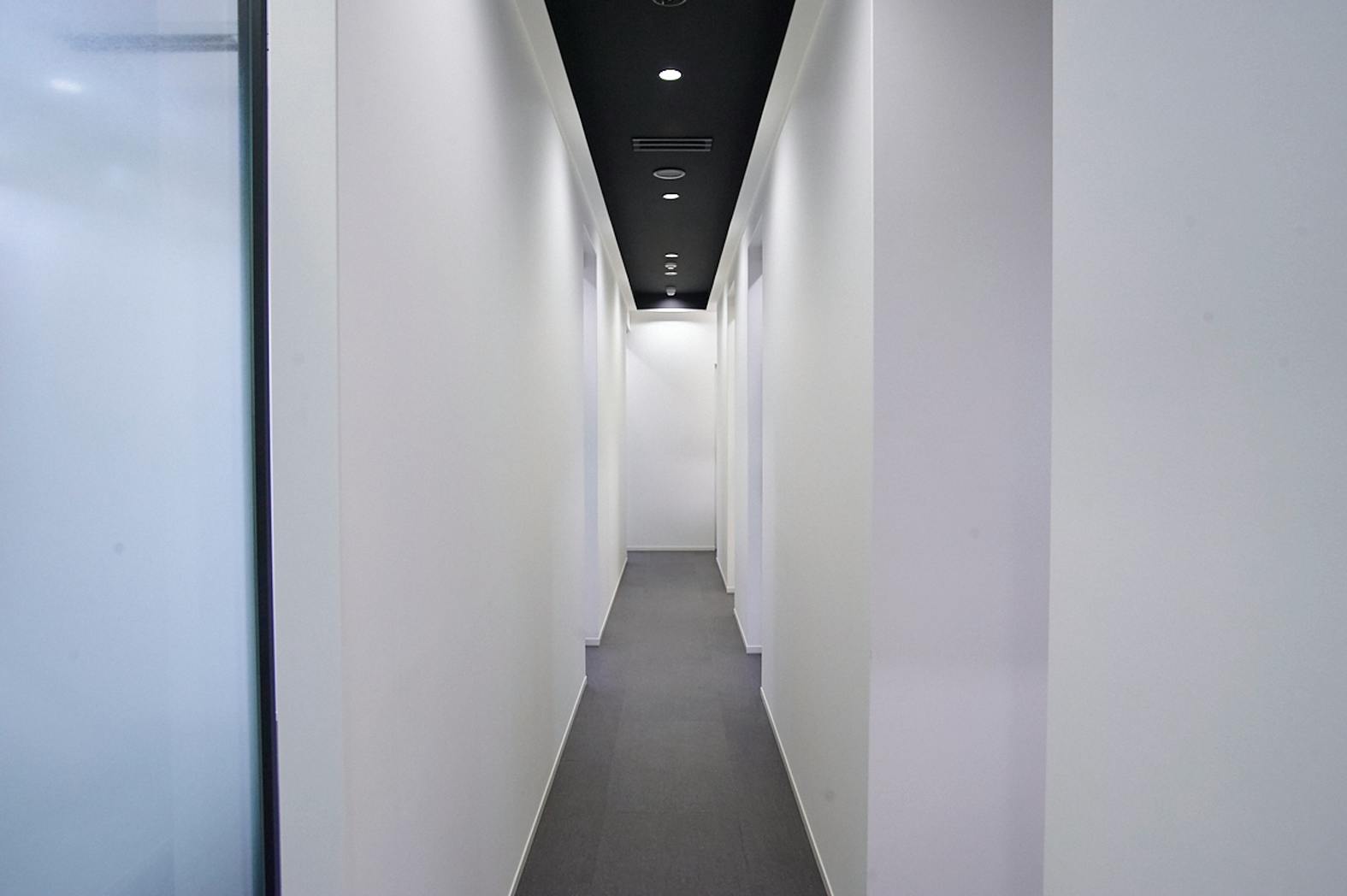 とよまき矯正歯科通路